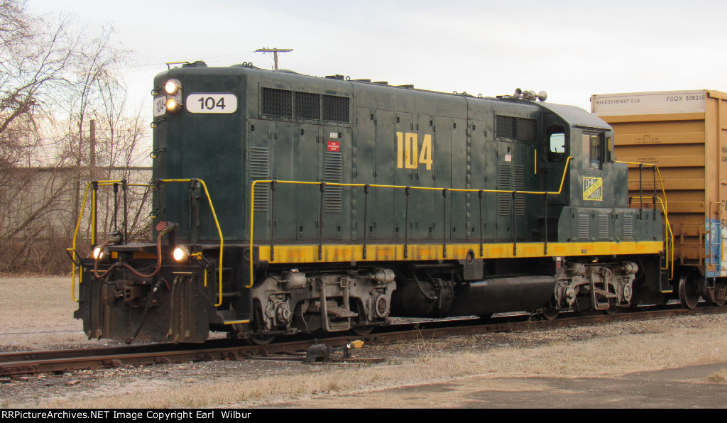 Ohio South Central Railroad (OSCR) 104